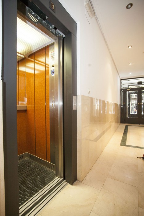 Apartamentos Fuencarral 50 38/100