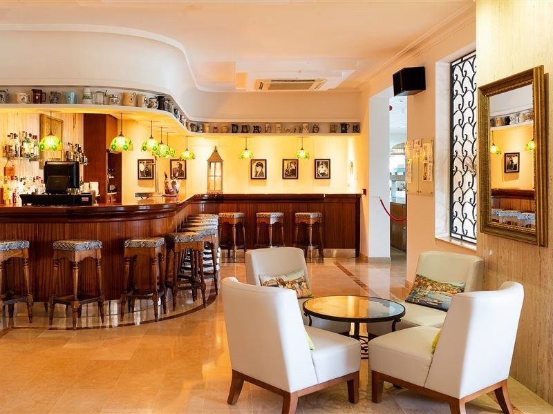 Casablanca Hotel 13/46
