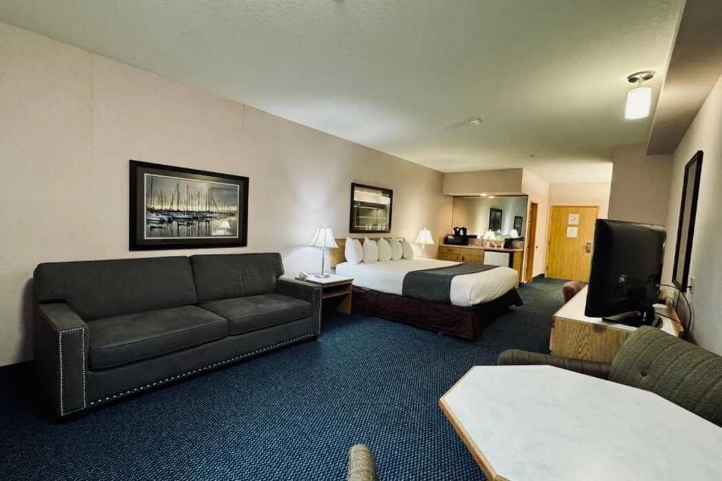 The Tillamook Inn 8/24