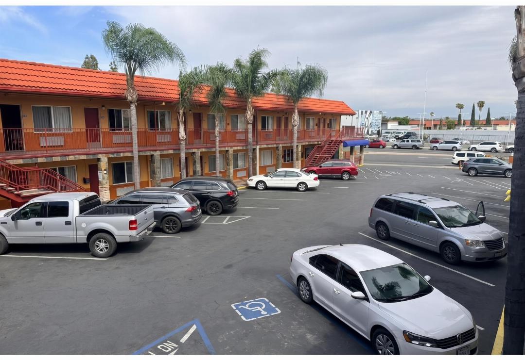 Om Park Inn and Suites El Cajon near San Diego in EL CAJON - CA