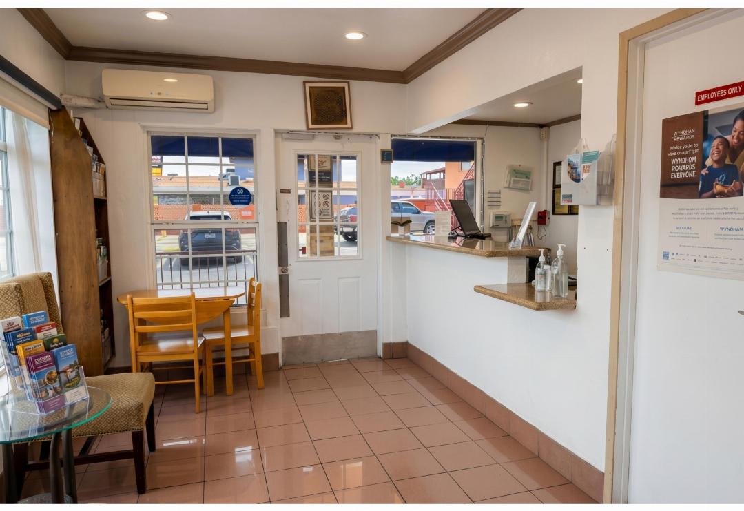 Om Park Inn and Suites El Cajon near San Diego 9/18