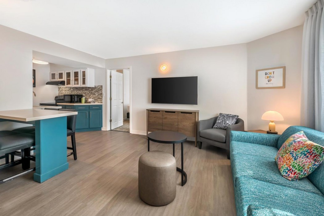 Sonesta ES Suites Orlando Lake Buena Vista 27/78