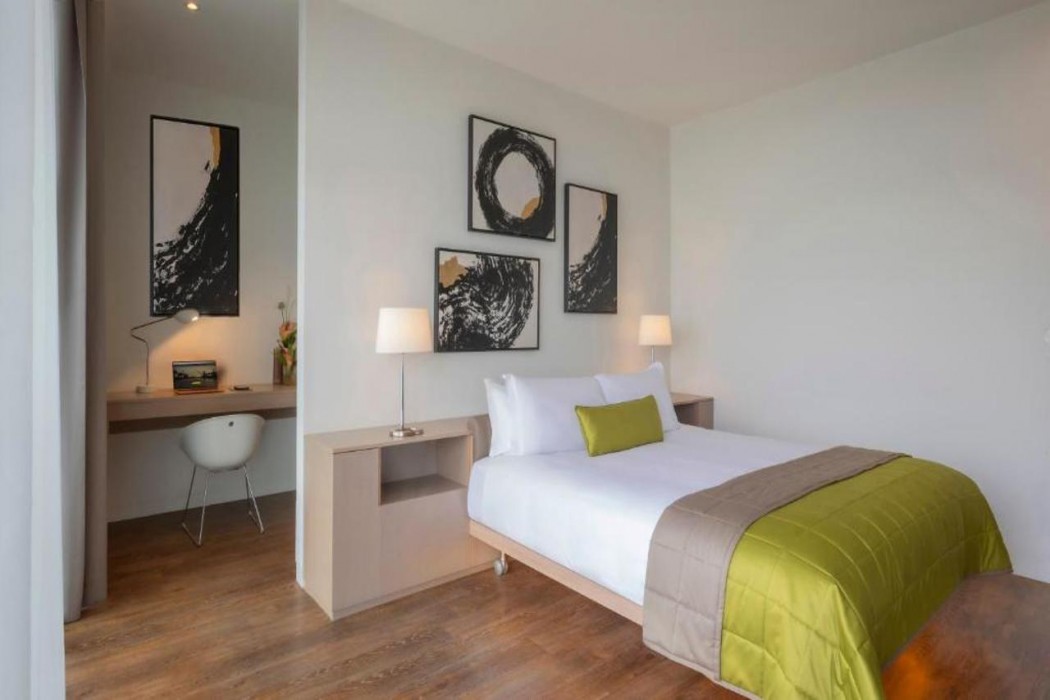 The Gibson Hotel 6/47