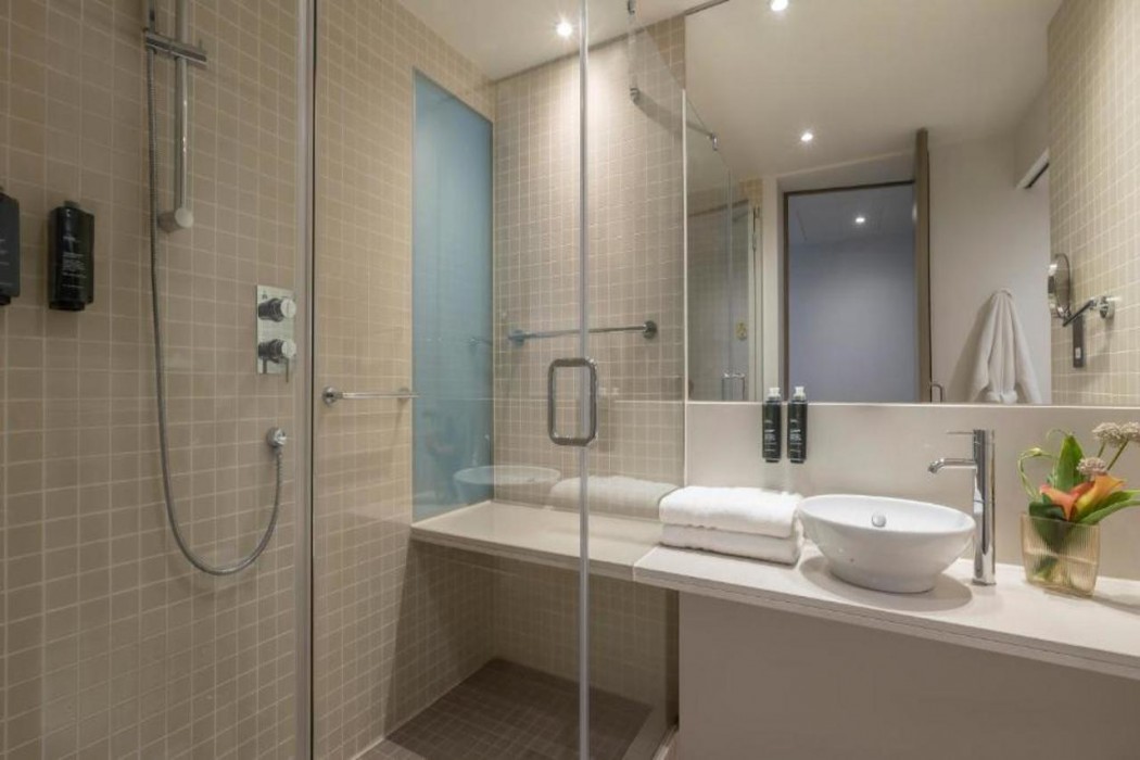 The Gibson Hotel 14/47