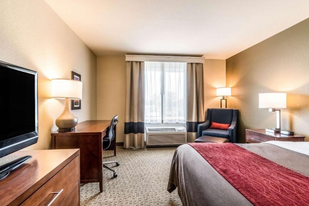 Comfort Inn and Suites Rifle 11/49