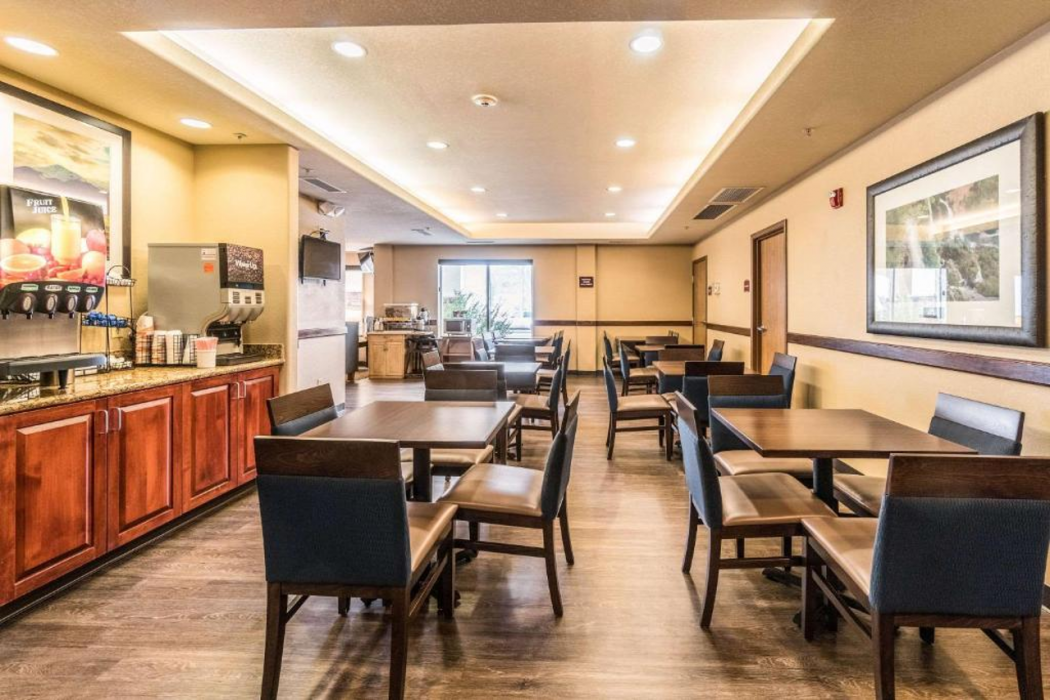 Comfort Inn and Suites Rifle 20/49