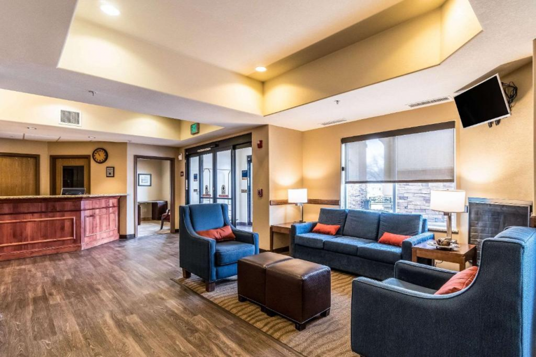 Comfort Inn and Suites Rifle 7/49