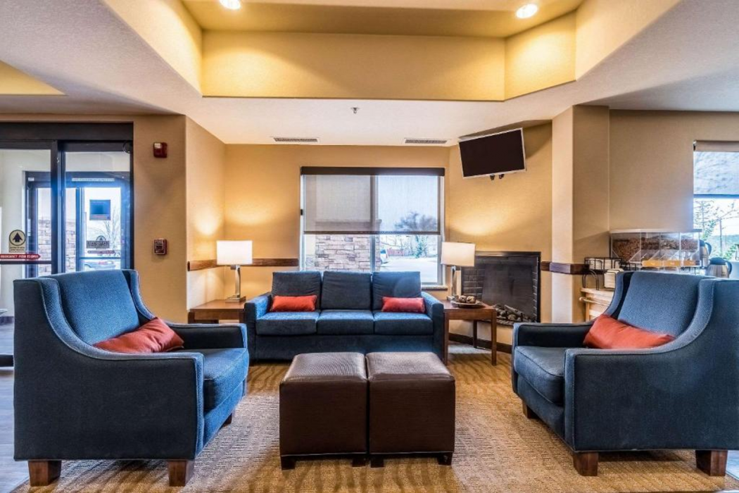 Comfort Inn and Suites Rifle 18/49