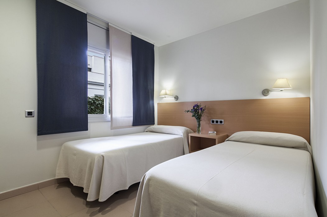 Apartamentos Porta Coeli 29/64