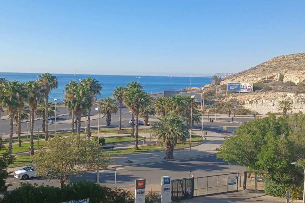 Ibis Budget Alicante 2/51