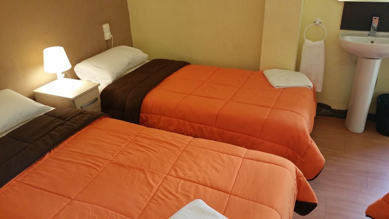 Hostal Mimi Las Ramblas 9/29