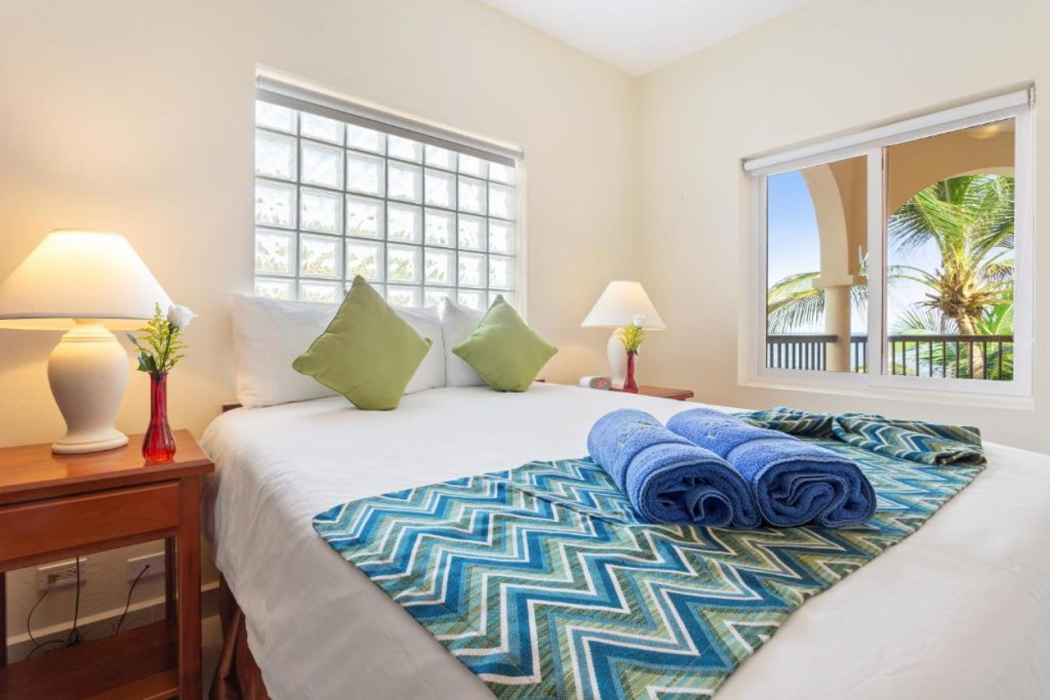 SunBreeze Suites 7/24