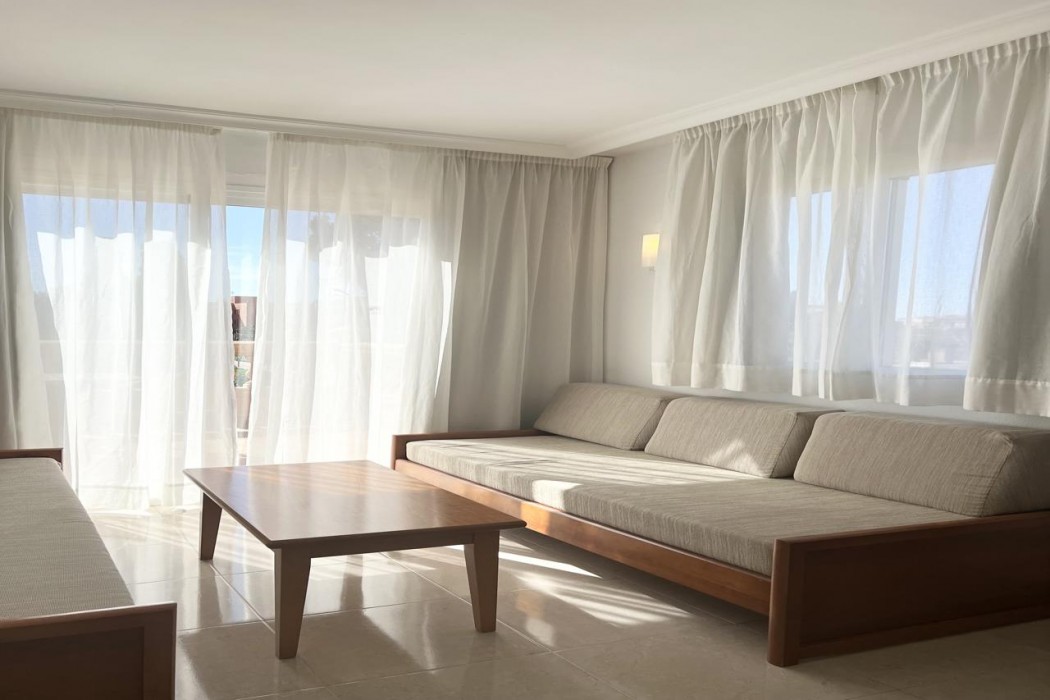 Ciudad Laurel Aparthotel 50/129