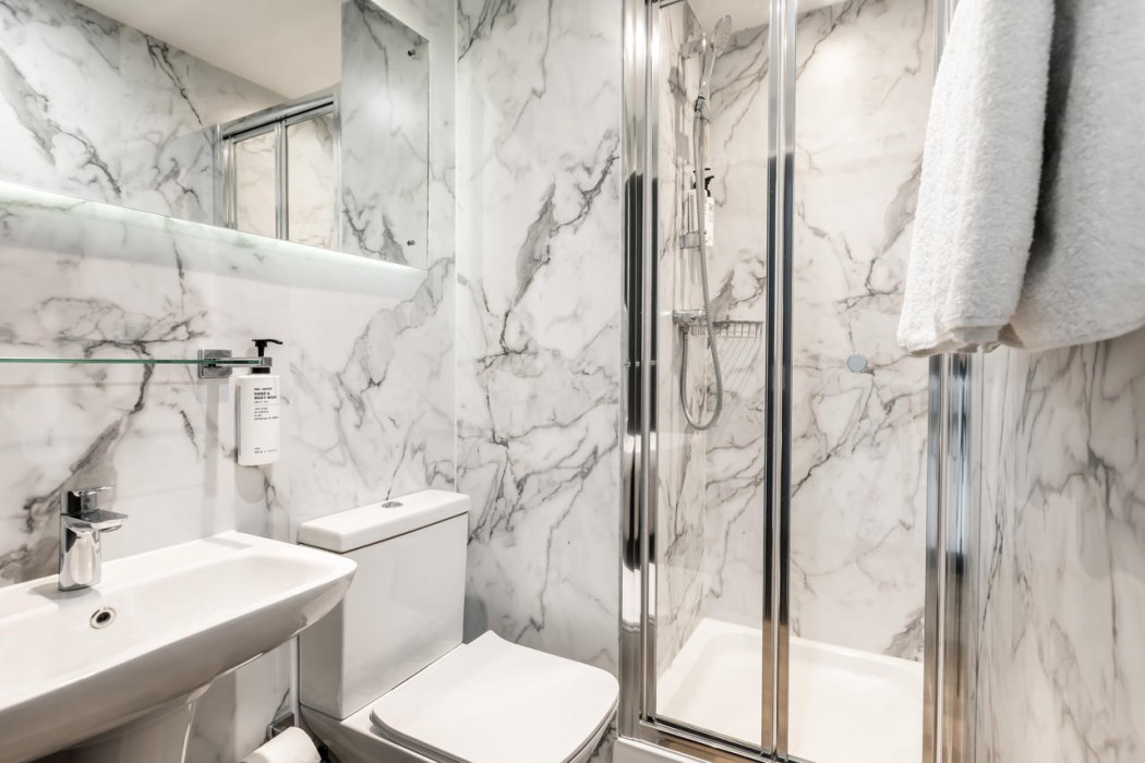 STG Hotel London Oxford Street 60/143