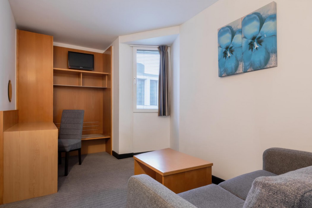 STG Hotel London Oxford Street 48/143