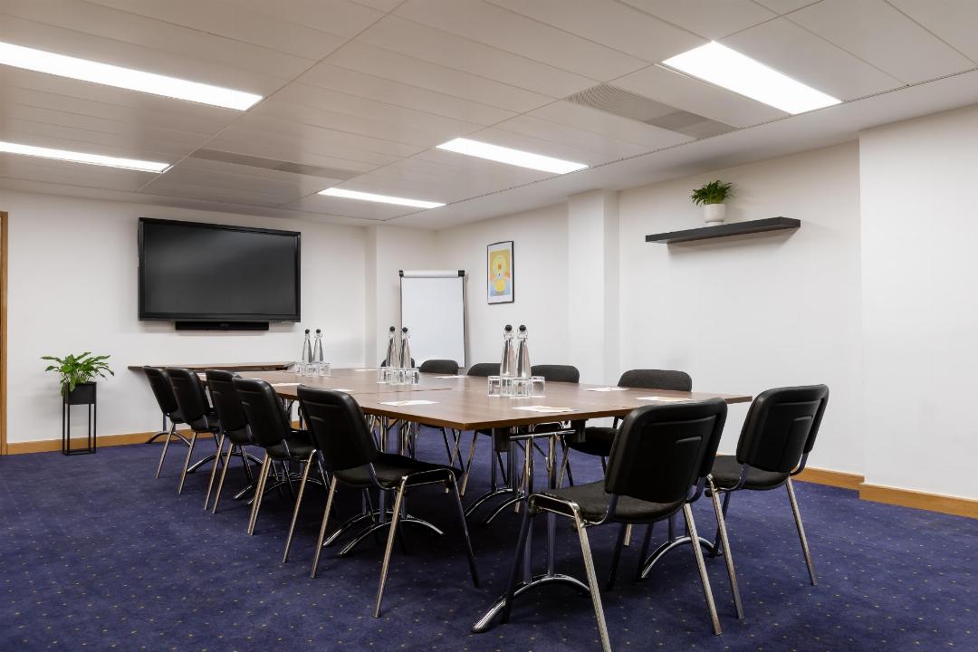STG Hotel London Oxford Street 81/143