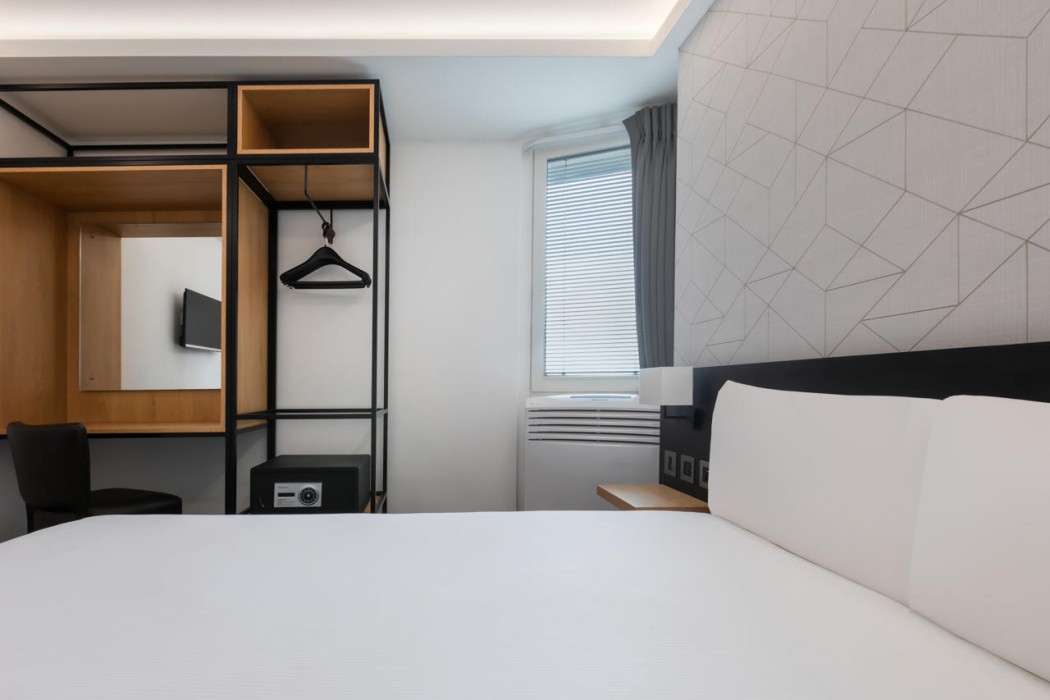 STG Hotel London Oxford Street 50/143