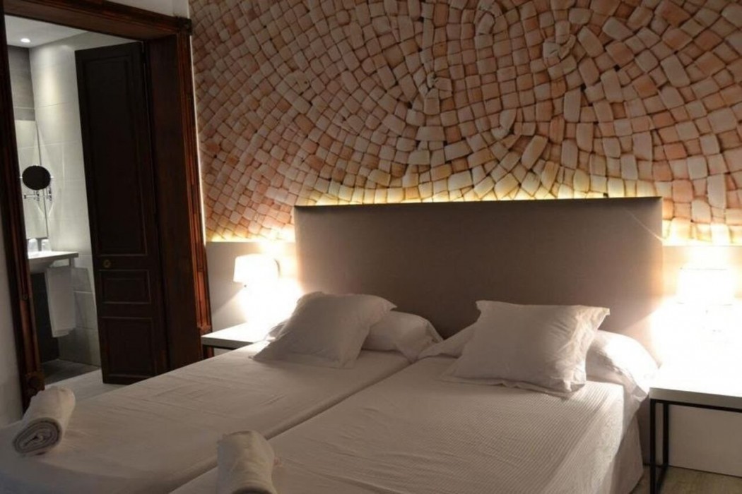 Antic Hotel Espana 23/37