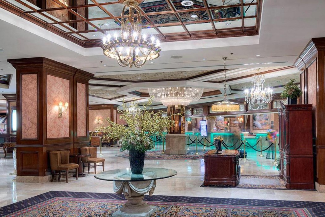 Silver Legacy Reno - A Caesars Rewards Destination 7/70