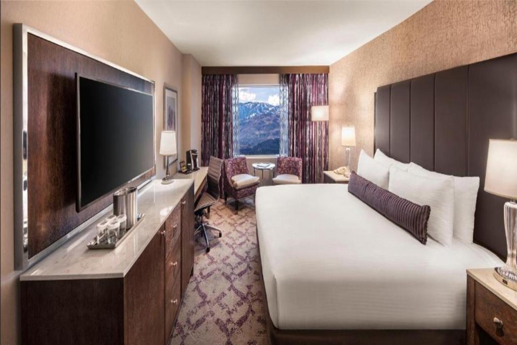 Silver Legacy Reno - A Caesars Rewards Destination 12/70