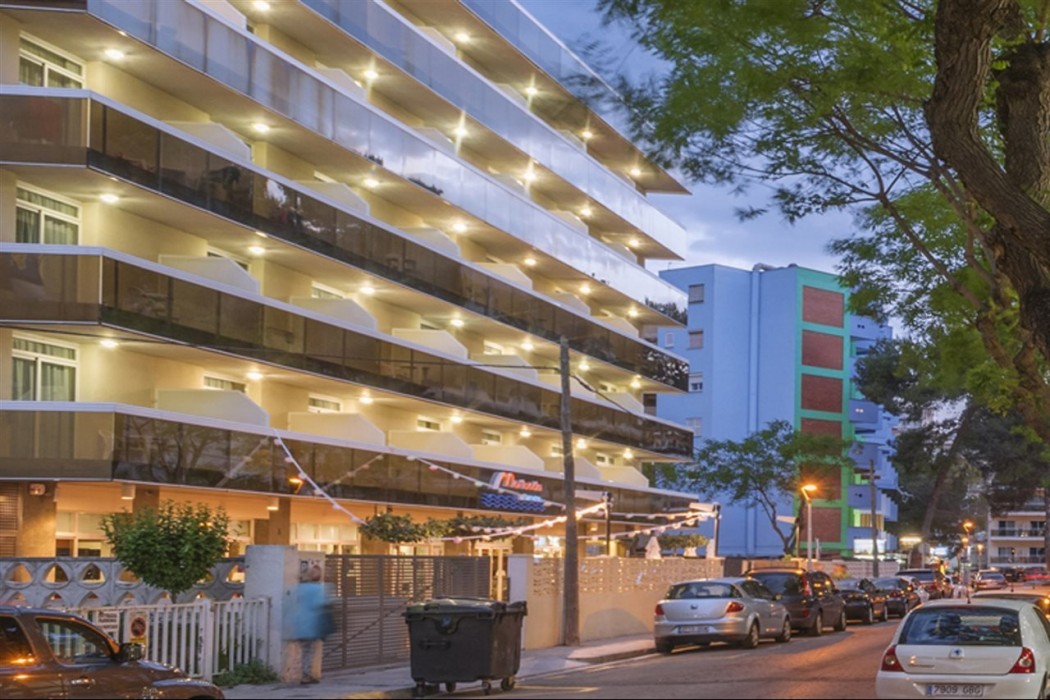 Ponient Aparthotel Marinada 30/48