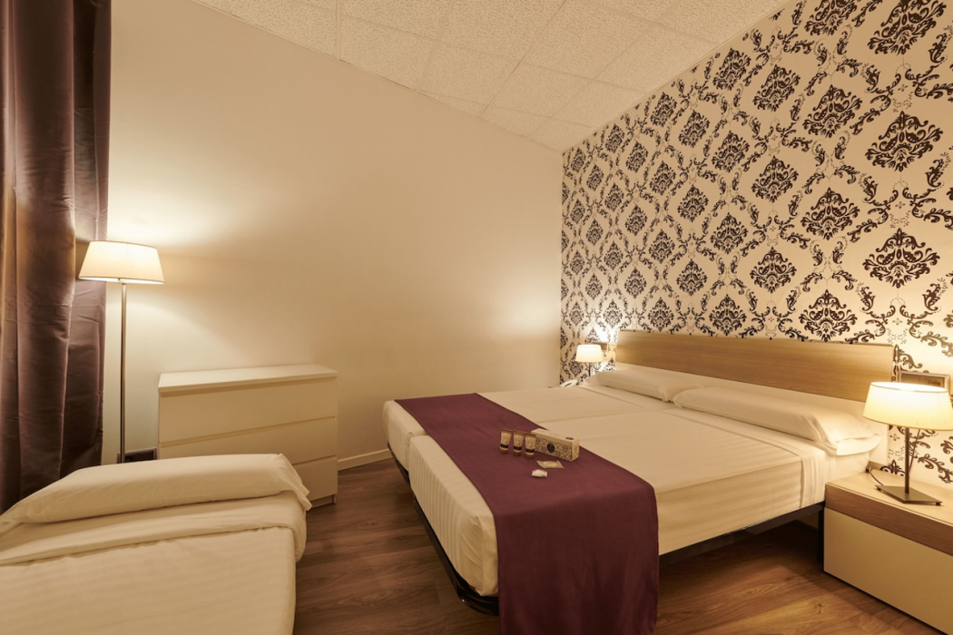 Hostal Mayerling Centro 14/33
