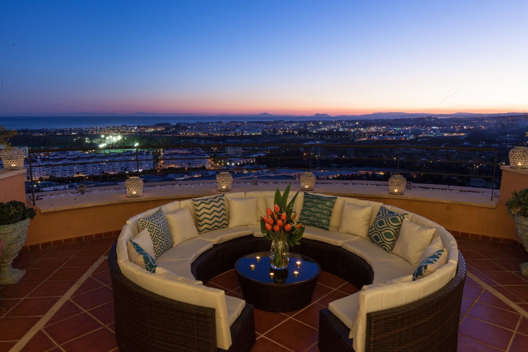Magna Marbella Dream Duplex 10/19