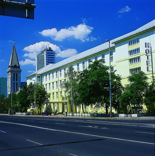 Hotel Millennium 6/47