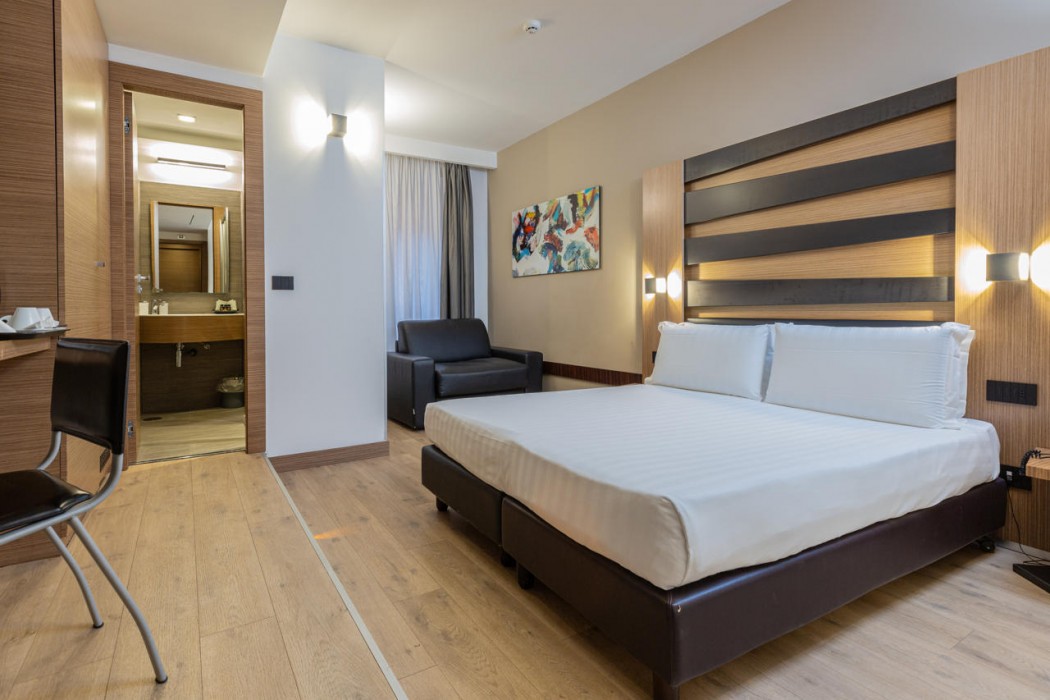 Trevi Hotel 13/79
