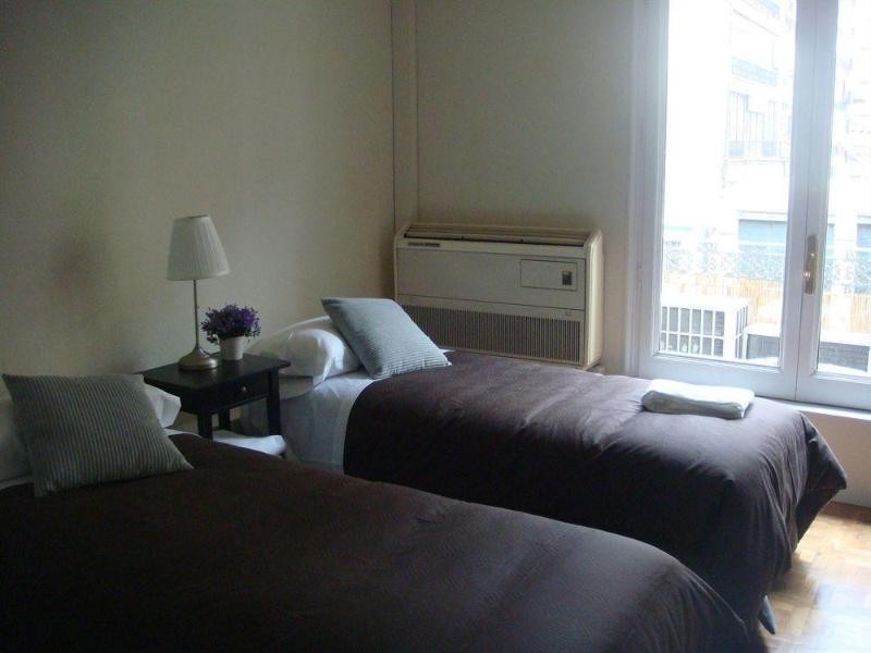 Somnio Hostels 33/66