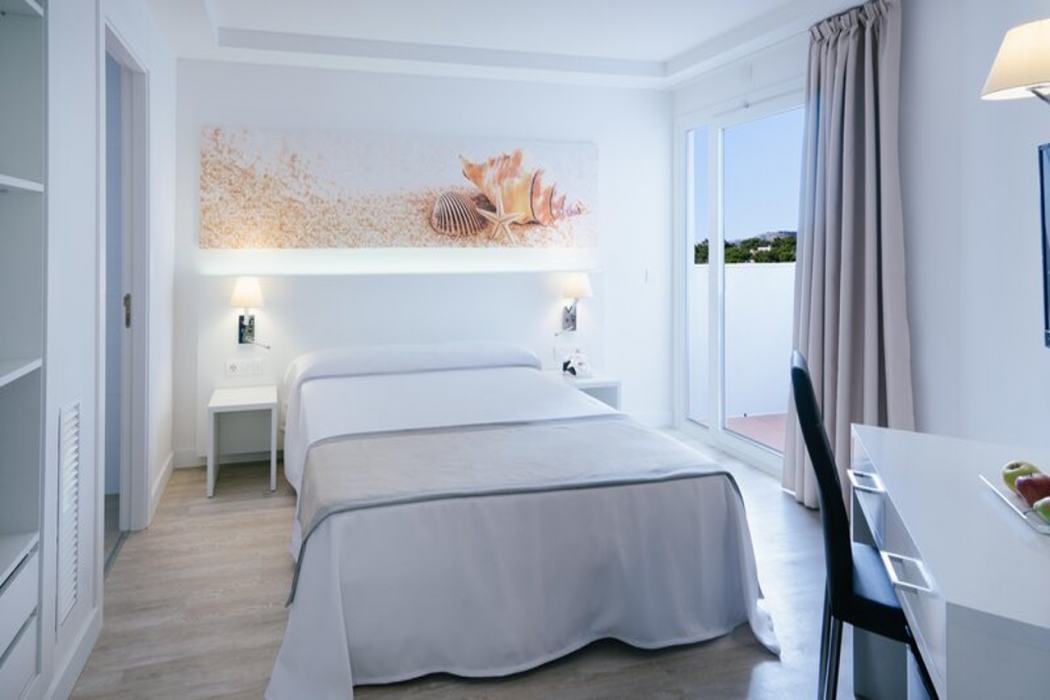 THB Maria Isabel - Adults Only 18/61