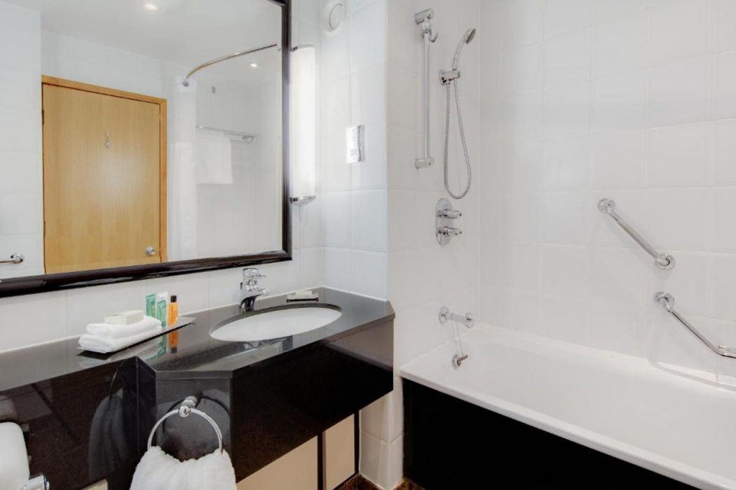 Doubletree by Hilton Manchester Airport 19/62
