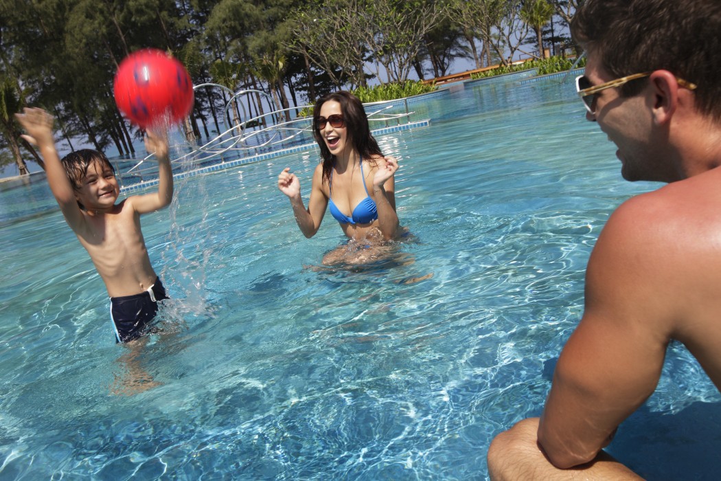 Le Meridien Phuket Mai Khao Beach Resort 40/60