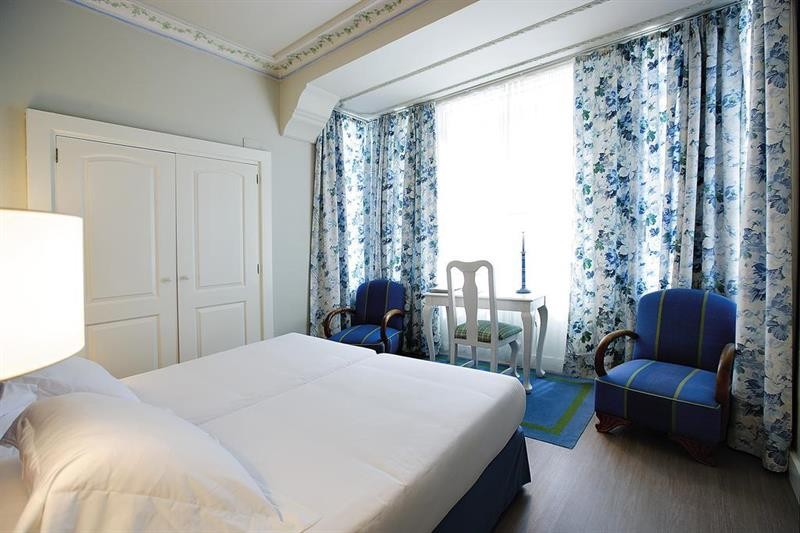 Hotel Niza 38/75