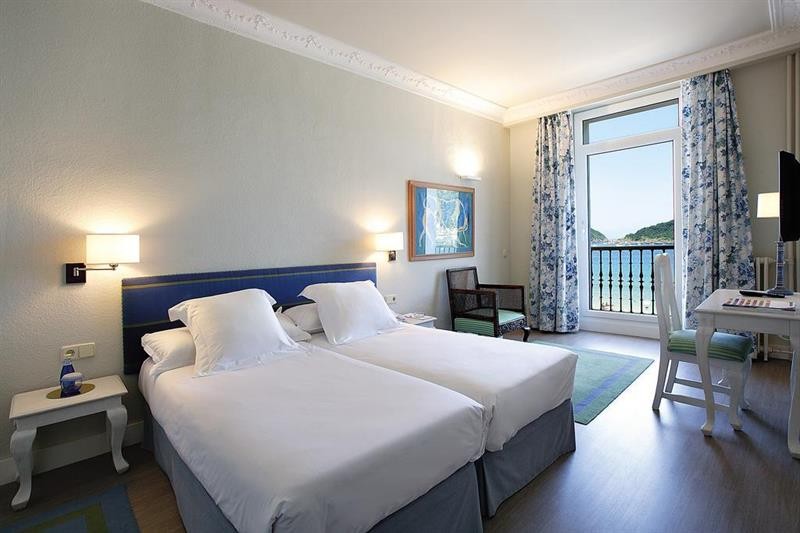 Hotel Niza 32/75