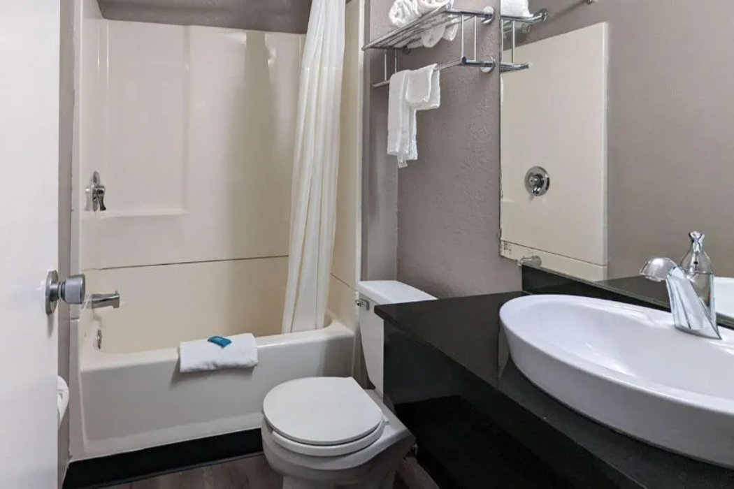 Motel6 Danvers, MA - Boston North 17/58