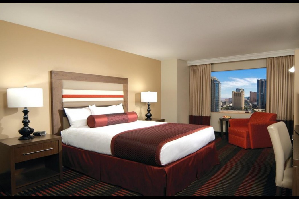 The STRAT Hotel, Casino & Tower, BW Premier Collection 7/26