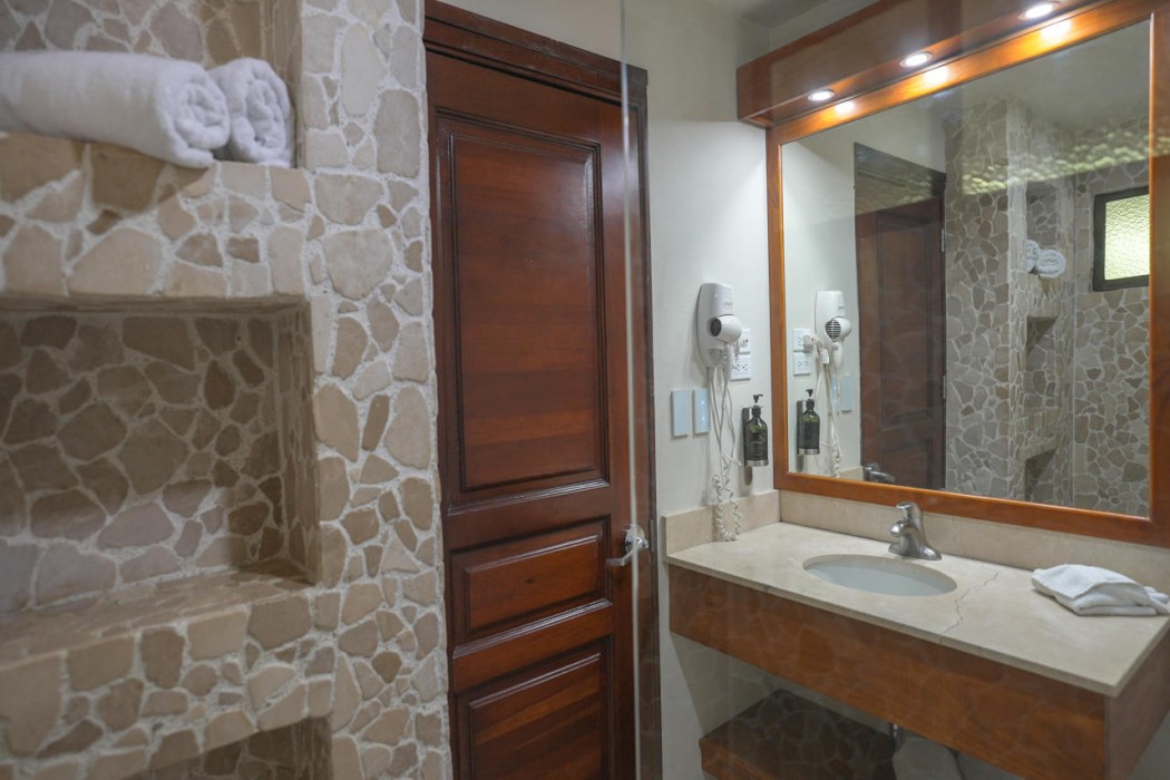 Hotel Villas Sol Beach Resort 74/77
