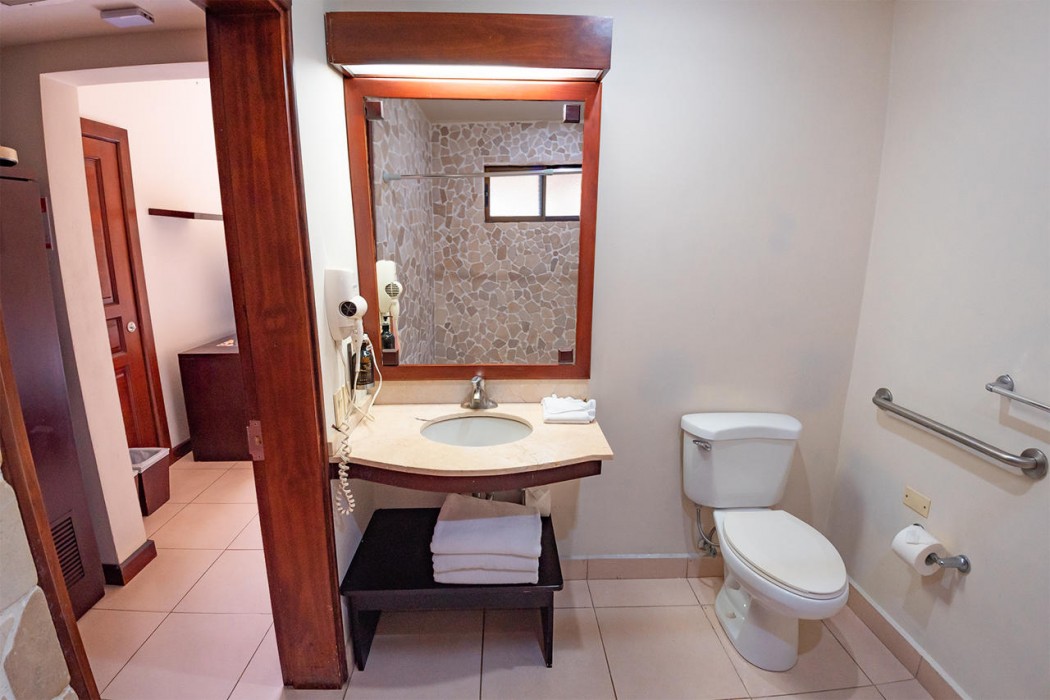 Hotel Villas Sol Beach Resort 75/77