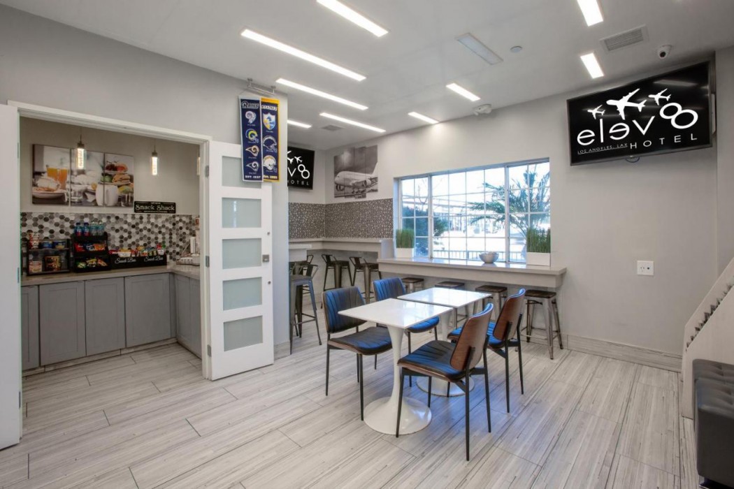 Elev8 Hotel Los Angeles LAX 16/20