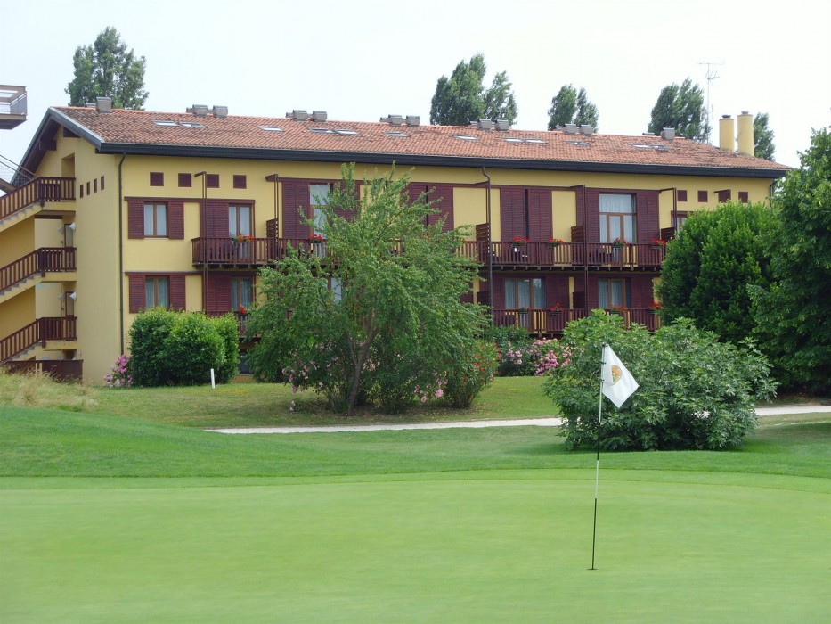 Hotel Golf Inn 51/73