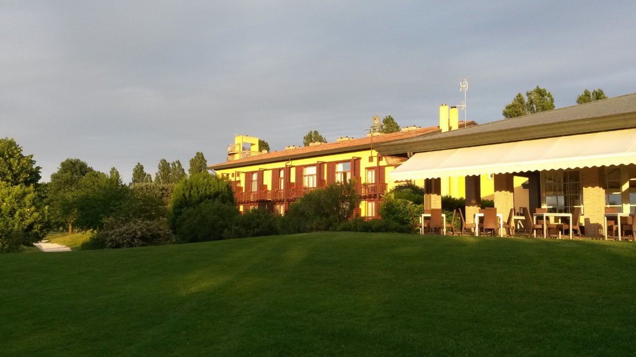 Hotel Golf Inn 34/73