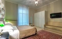 Rame Suites 53/68