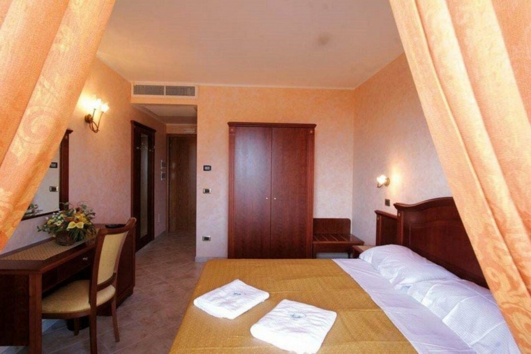 Santa Chiara Hotel Residence 24/57