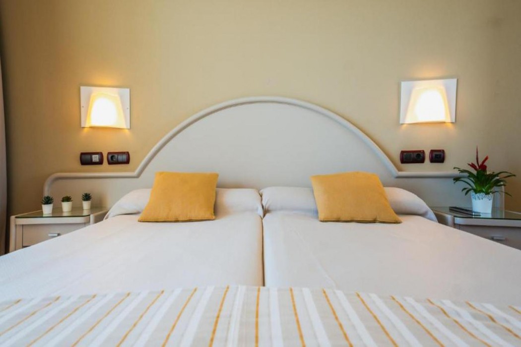 Gran Hotel Costa del Sol 12/65