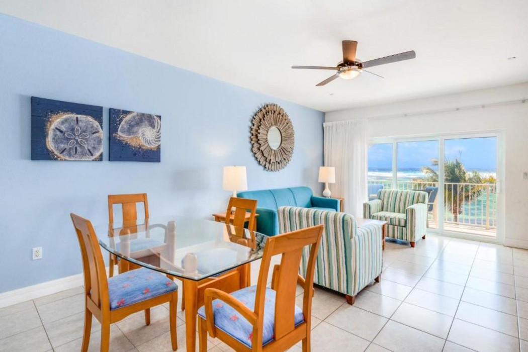 The Reef Beach Resort 21/65