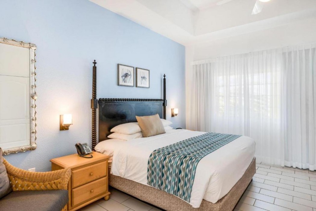 The Reef Beach Resort 14/65