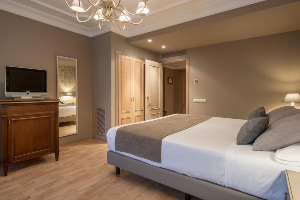 Vincci Lys Hotel 13/65