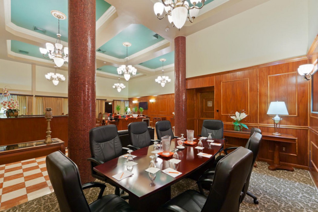 Windward Passage Hotel USVI 27/65