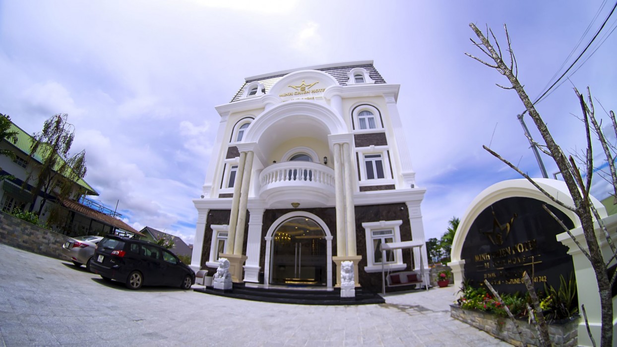 Minh Chien Hotel 65/100